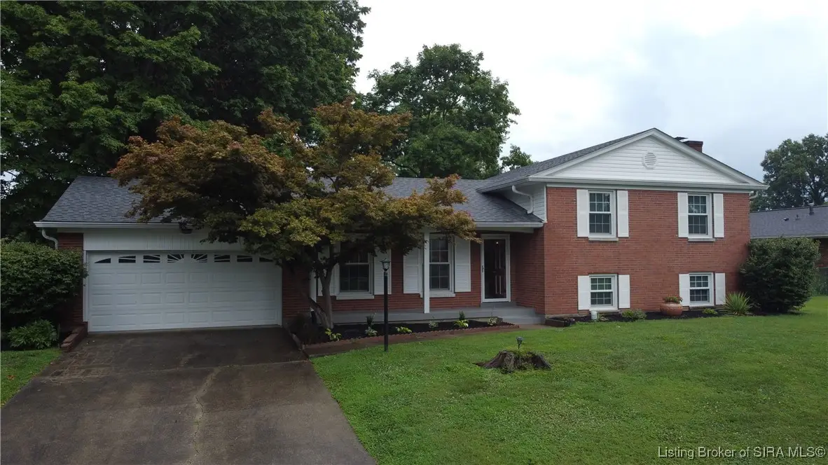 1435 Bellemeade Drive, New Albany, IN 47150 - #1