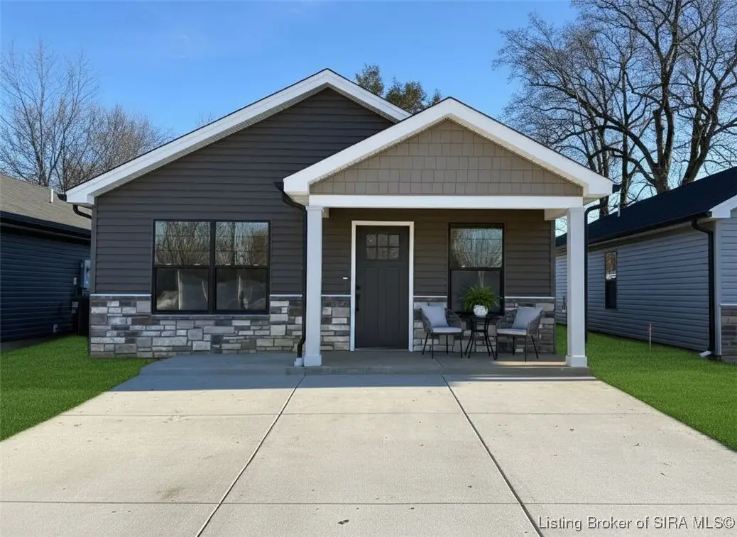 1402 Frederick Avenue, Jeffersonville, IN 47130 - #1