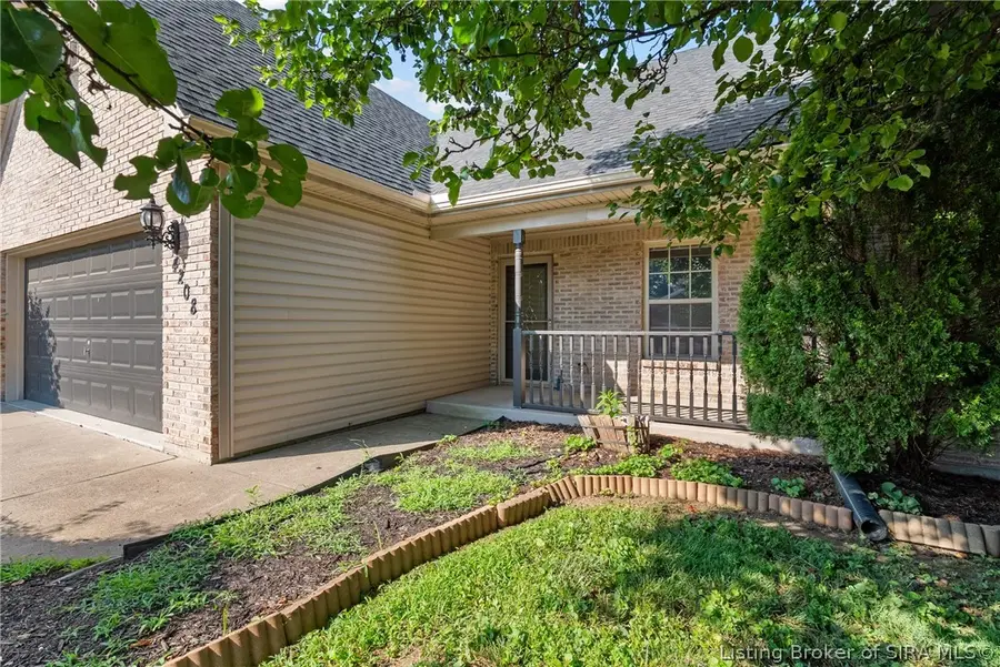 4208 Queens Court, Jeffersonville, IN 47130 - #3
