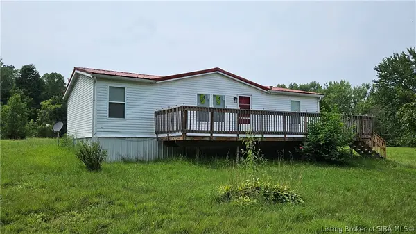 2468 Country Manor Street, North Vernon, IN 47265