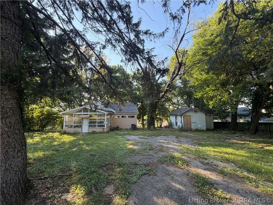 620 Main Street, Charlestown, IN 47111 - #2