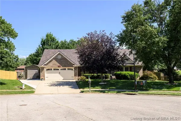 4402 Shale Court, Jeffersonville, IN 47130