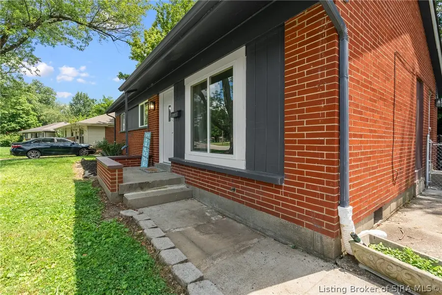 829 Marigold Drive, Jeffersonville, IN 47130 - #3