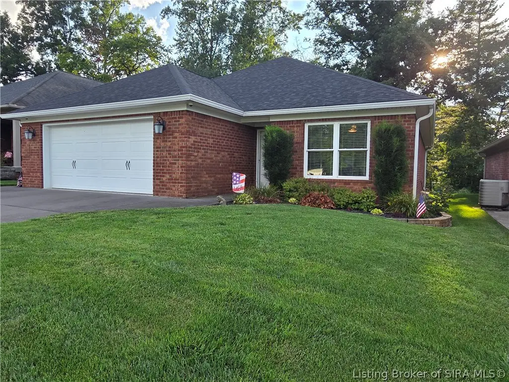 27 Old Capital Ridge, Corydon, IN 47112 - #1
