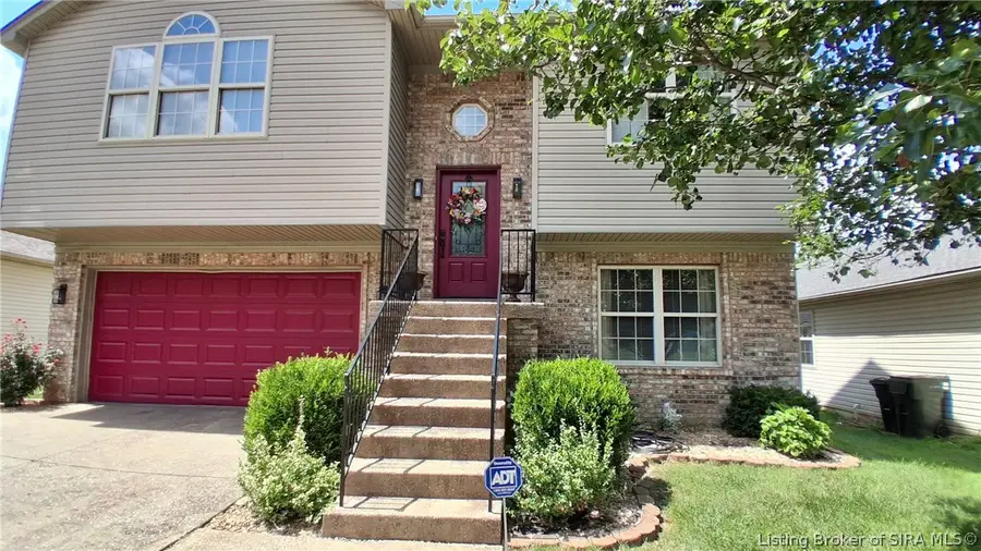 3823 Homestead Drive, New Albany, IN 47150 - #2