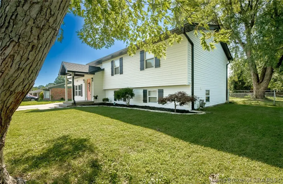 2302 Cornwell Drive, Jeffersonville, IN 47130 - #2