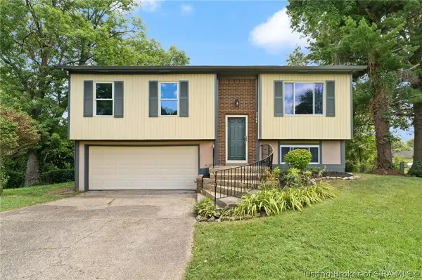 2704 Scales Court, Jeffersonville, IN 47130
