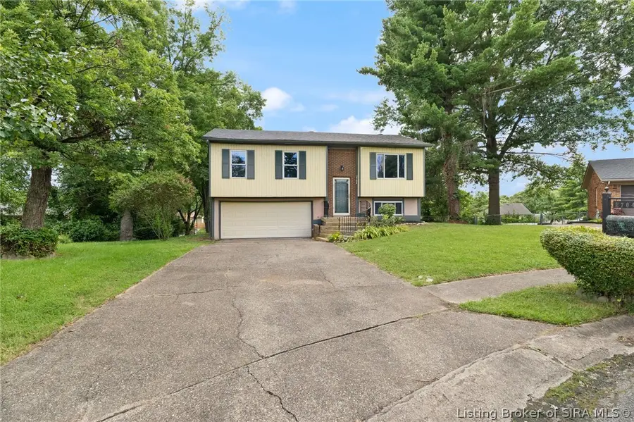 2704 Scales Court, Jeffersonville, IN 47130 - #2