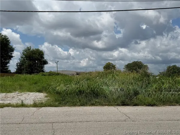 1123 Watt Street, Jeffersonville, IN 47130