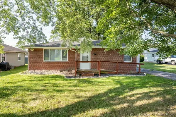 719 Smith Street, Scottsburg, IN 47170