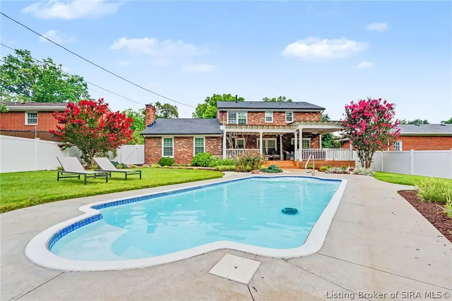 1438 Mccartin Drive, New Albany, IN 47150 - #2