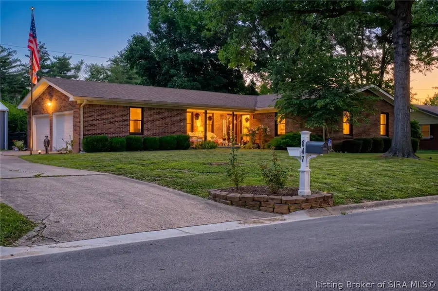 847 Beechwood Street, Sellersburg, IN 47172 - #2