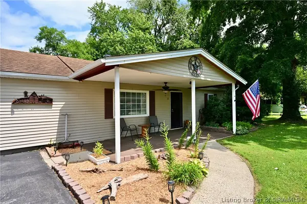 18 Mcbride Dr, Jeffersonville, IN 47130