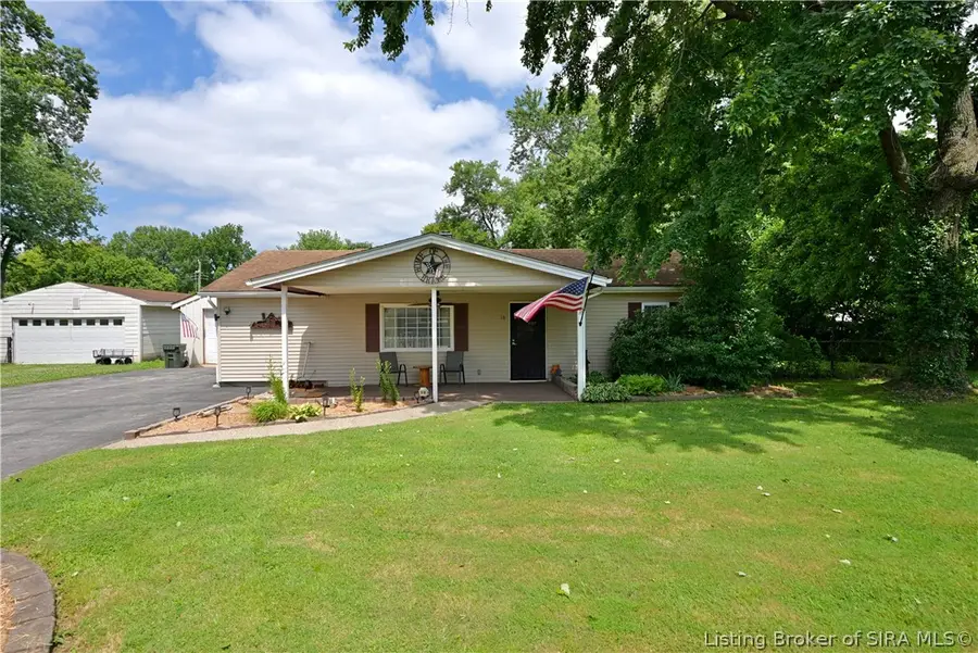 18 Mcbride Dr, Jeffersonville, IN 47130 - #3