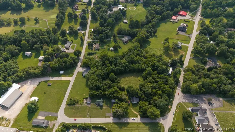 3839 Paoli Pike, Floyds Knobs, IN 47119 - #3
