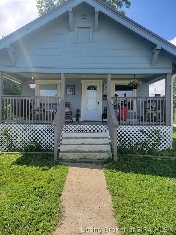 201 Jackson Street, Salem, IN 47167