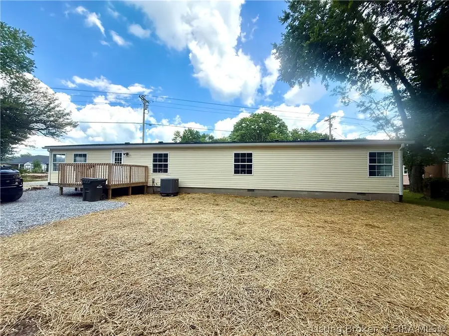 4607 Charlestown Pike, Jeffersonville, IN 47130 - #3