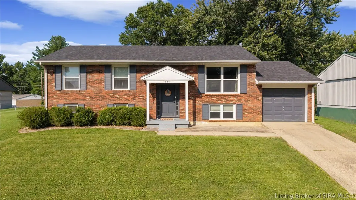 536 Webster Boulevard, Jeffersonville, IN 47130 - #1