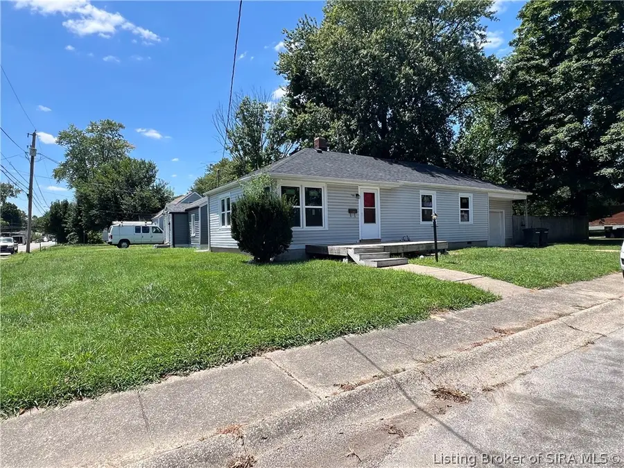 700 Brighton Avenue, Jeffersonville, IN 47130 - #3
