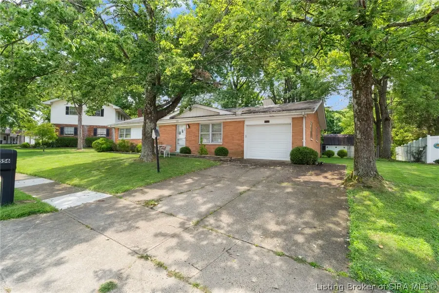 556 Spicewood Drive, Clarksville, IN 47129 - #2