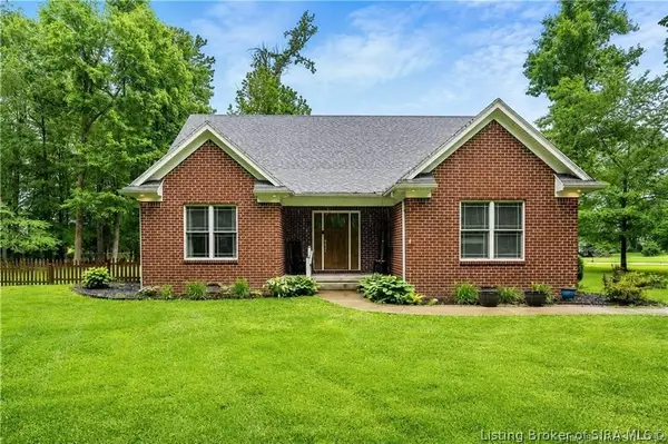 1797 W Wisteria Lane, Scottsburg, IN 47170