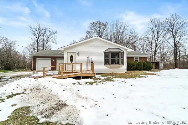 9690 S Voyles Road, Pekin, IN 47165
