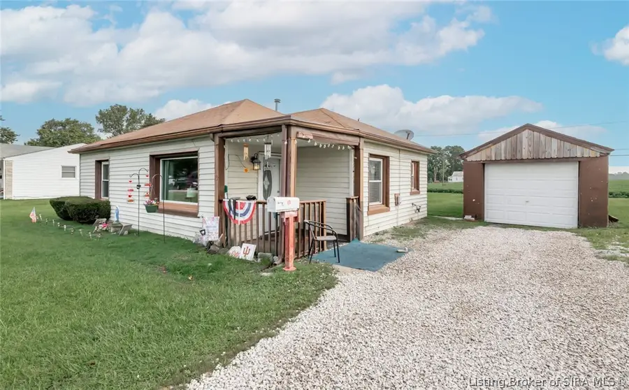 13 Maple Street, Sellersburg, IN 47172 - #3