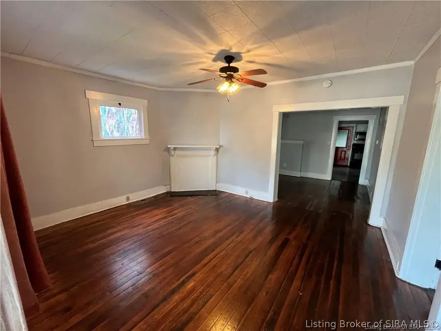 619 W Market Street, New Albany, IN 47150 - #2