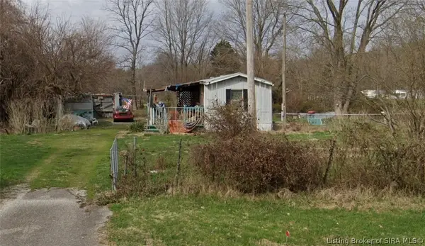 719 Deam Lake Road, Borden, IN 47106