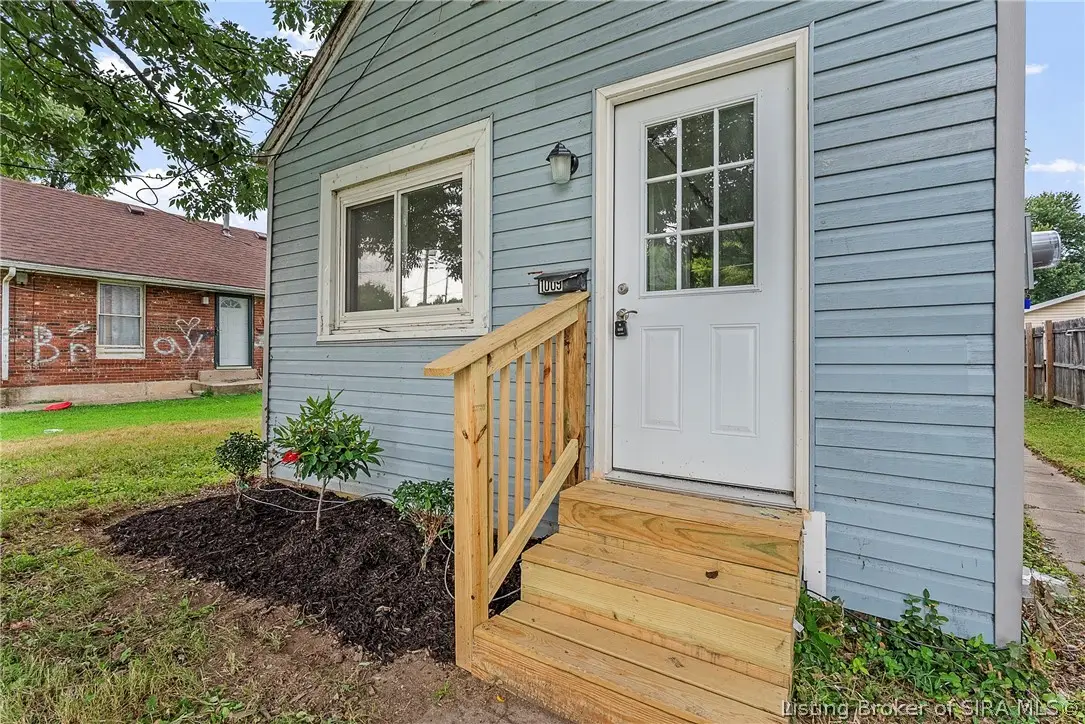 1009 W Harrison Avenue, Clarksville, IN 47129 - #1
