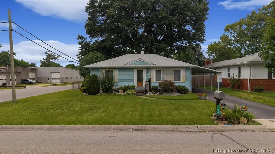 2577 Roanoke Avenue, New Albany, IN 47150 - #3