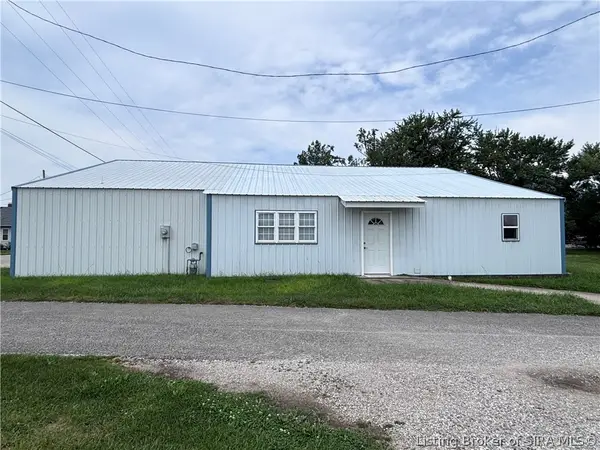 50 W Oak Street, Campbellsburg, IN 47108