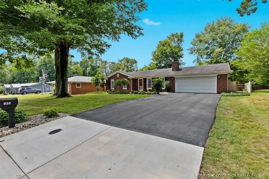 833 Beechwood Drive, Sellersburg, IN 47172 - #2