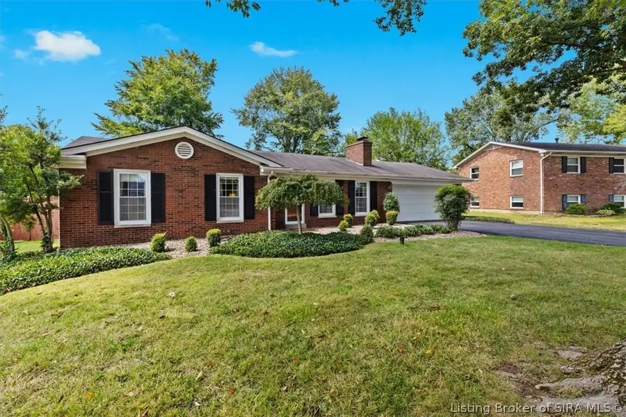 833 Beechwood Drive, Sellersburg, IN 47172 - #3