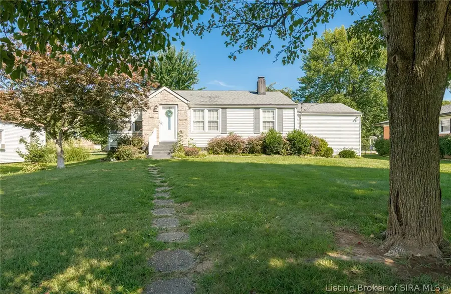2645 Hoover Avenue, New Albany, IN 47150 - #2
