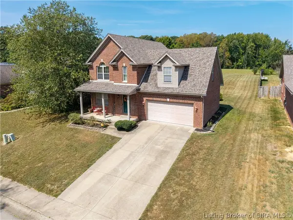 1714 Sterling Oaks Drive, Sellersburg, IN 47172