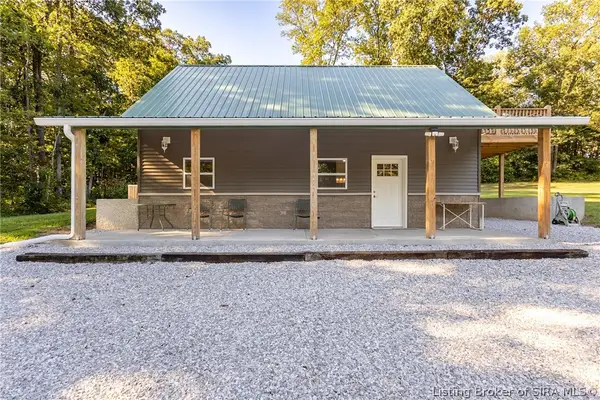 7785 N Pumpkin Center West Road, Scottsburg, IN 47170