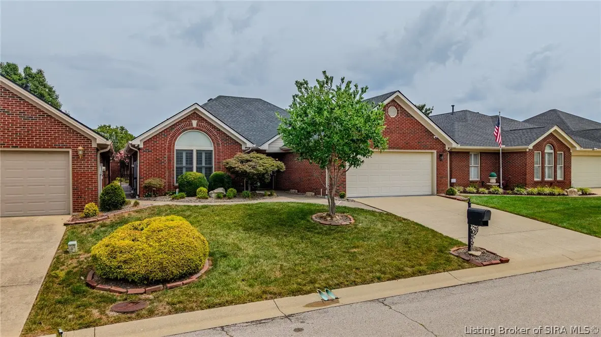 3202 Greenleaves Drive, Jeffersonville, IN 47130 - #1
