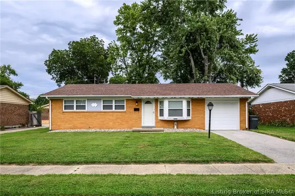 604 Mockingbird Drive, Jeffersonville, IN 47130