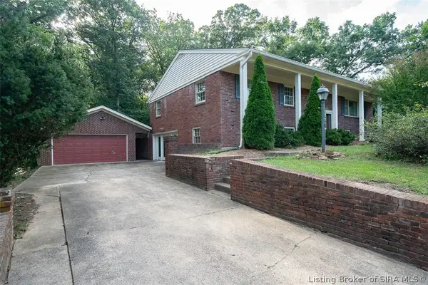 1002 Woodmount Drive, New Albany, IN 47150