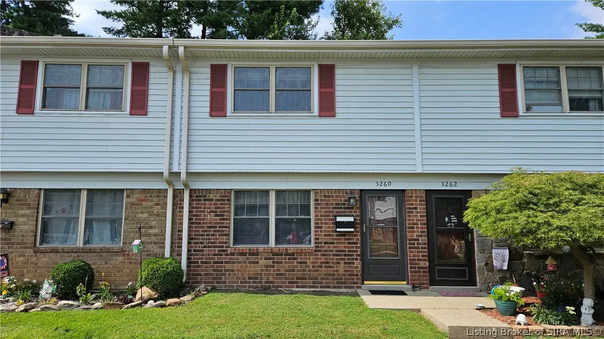 3260 Wooded Way, Jeffersonville, IN 47130 - #1