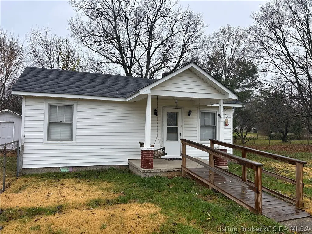 311 S 4th Street, Jeffersonville, IN 47130 - #1