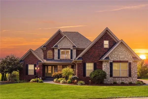 3027 Crystal Lake Drive, Jeffersonville, IN 47130