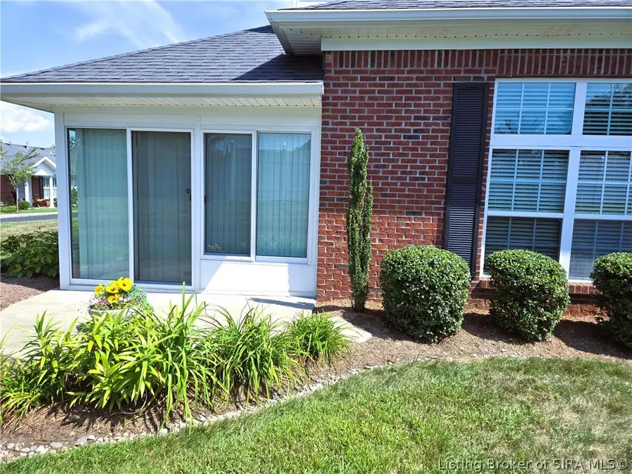 3663 Stonecreek Circle #B, Jeffersonville, IN 47130 - #2