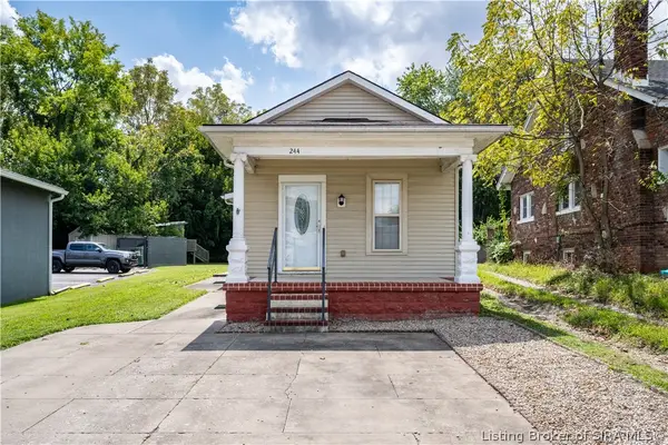 244 E Winbourne Avenue, Clarksville, IN 47129