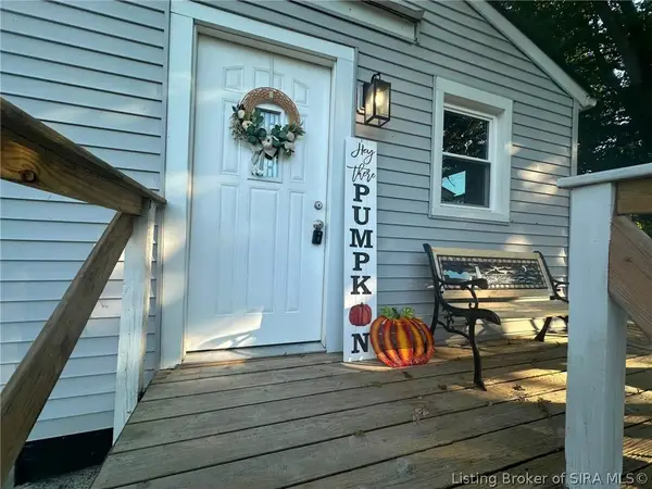 544 E Hilltop Drive, Scottsburg, IN 47170