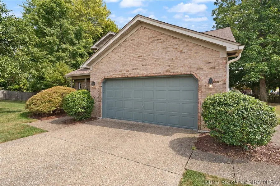 3210 Eastbrook Boulevard, Jeffersonville, IN 47130 - #3