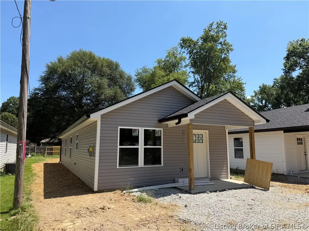 300A Williams Street, Jeffersonville, IN 47130 - #1