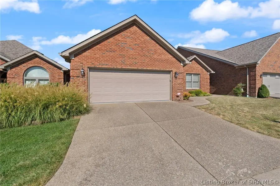 2423 Aspen Way, Jeffersonville, IN 47130 - #2