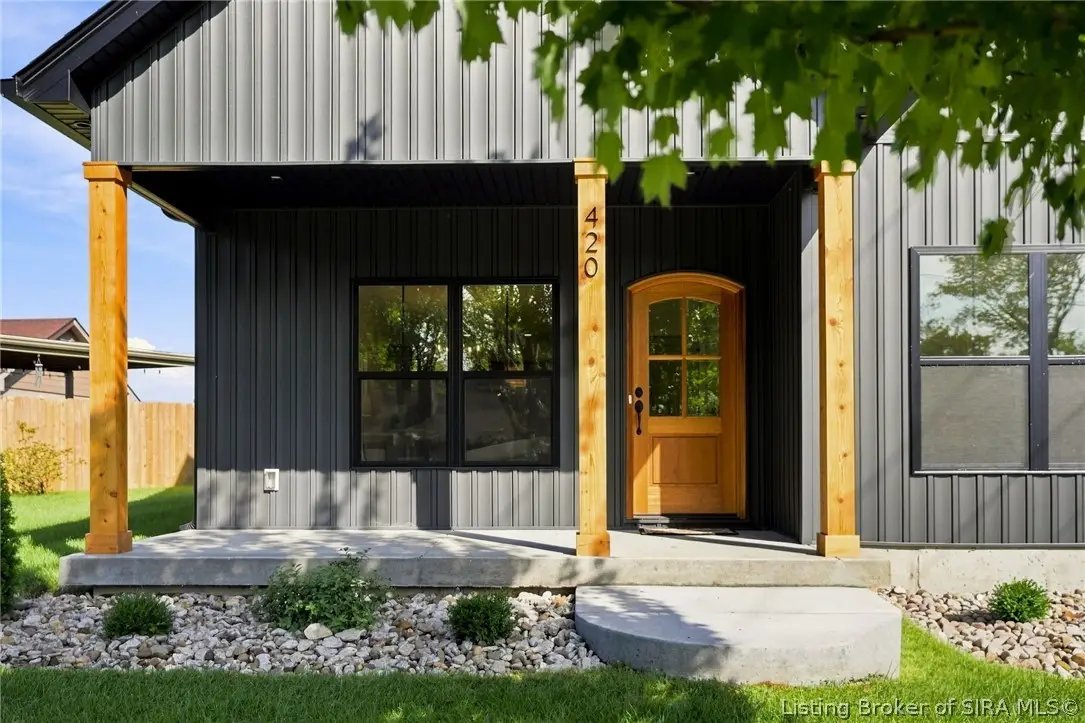 420 E Charlestown Avenue, Jeffersonville, IN 47130 - #1
